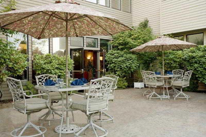 Ramada By Wyndham Tukwila Southcenter Ξενοδοχείο Εξωτερικό φωτογραφία