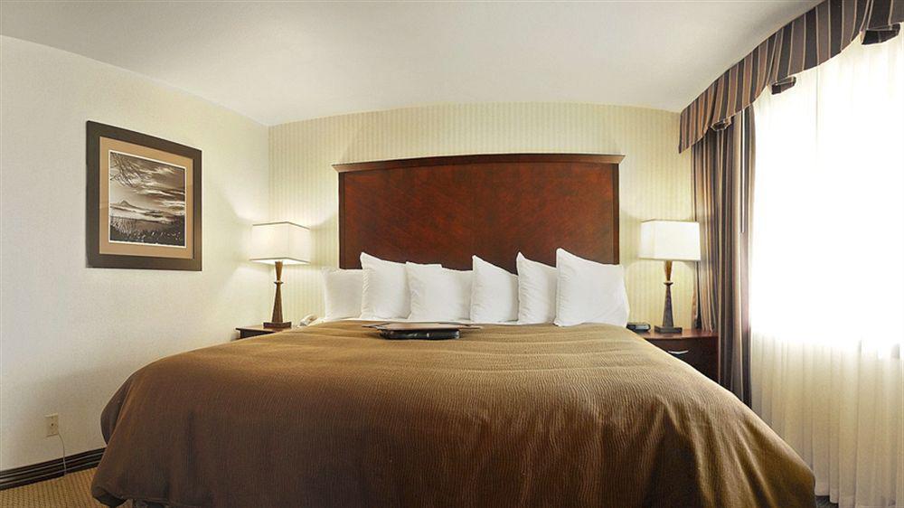 Ramada By Wyndham Tukwila Southcenter Ξενοδοχείο Εξωτερικό φωτογραφία